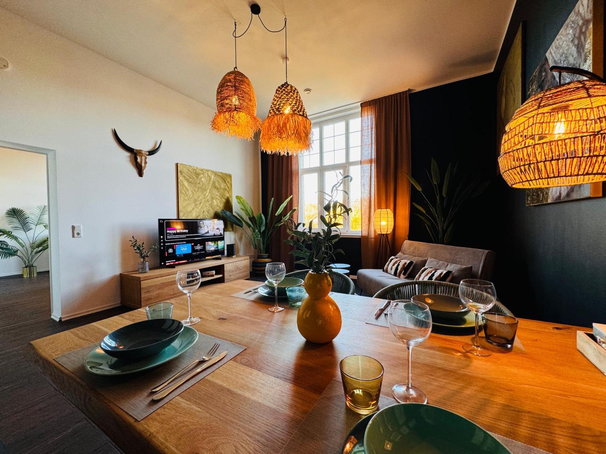 Klassen Stay - Designer Altbau Apartment Mit 2 Zimmer - Naehe Zentrum Und Rhein โคเบลนซ์ ภายนอก รูปภาพ